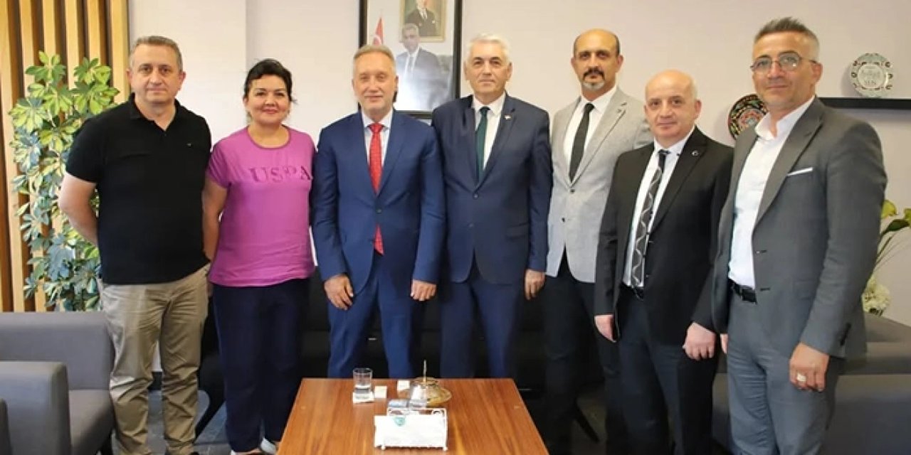 Trabzon İl Sağlık Müdürü Dr. Topsakal'a ziyaretler sürüyor