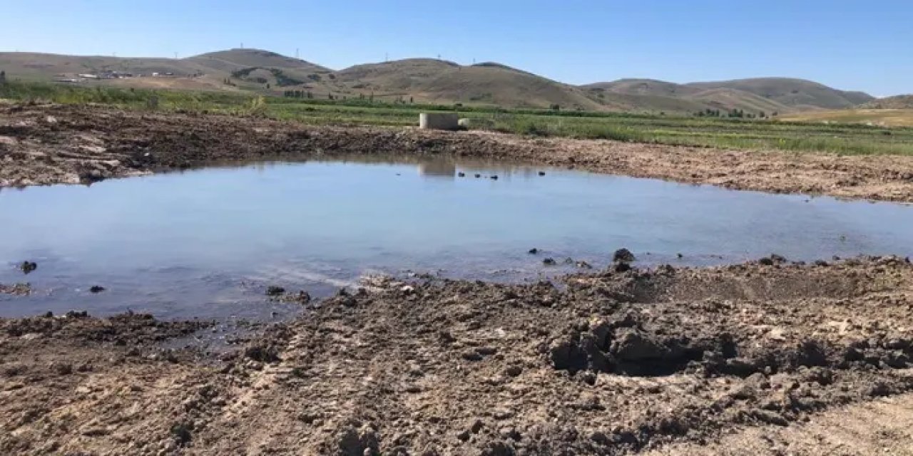 Bayburt’ta sulama borularının patlaması çiftçiyi mağdur ediyor!