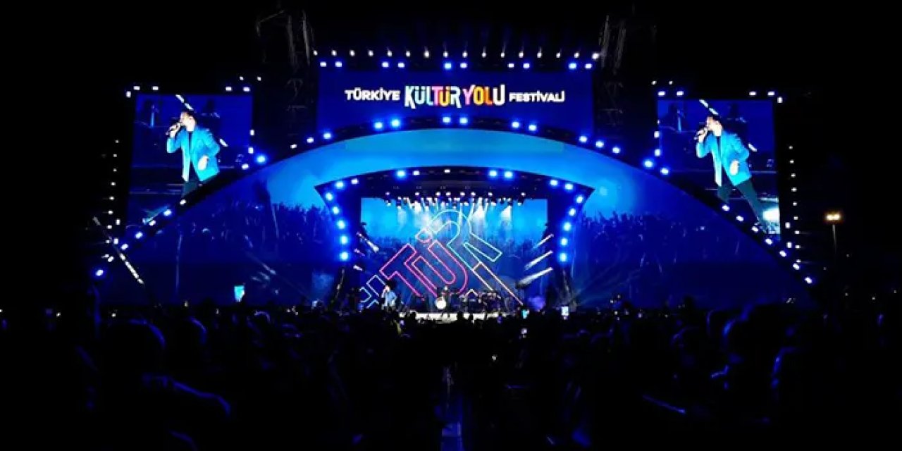 Samsun Kültür Yolu Festivali bıçaklama olaylarının gölgesinde kaldı!