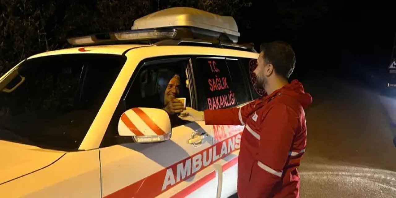 Bayburt’ta Kızılay gönüllülerinden arama ekiplerine ikramlı destek!