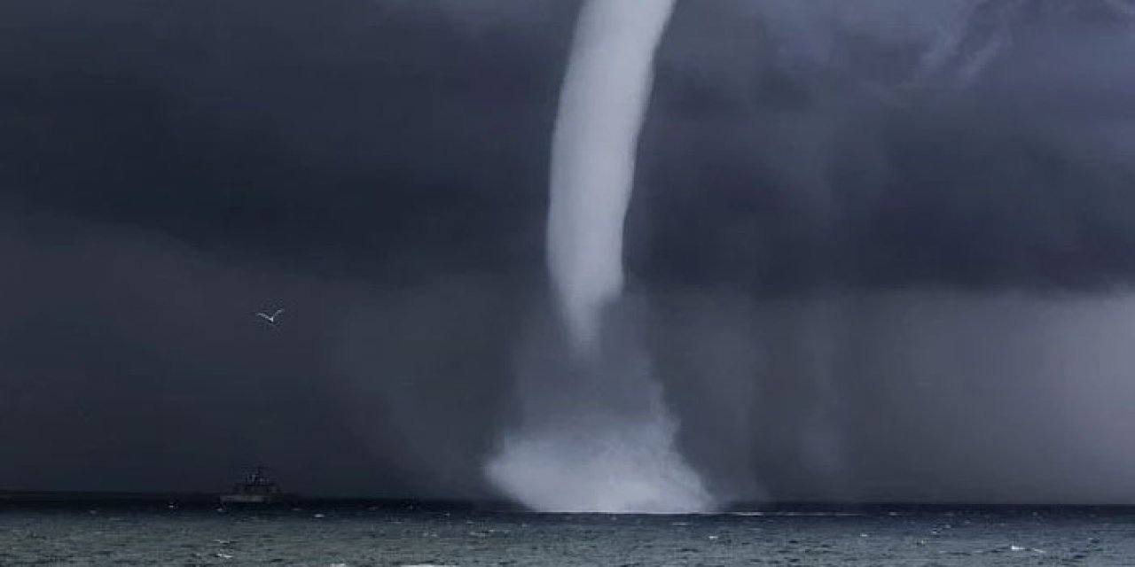 Samsun’un Alaçam ilçesinde hortum paniği