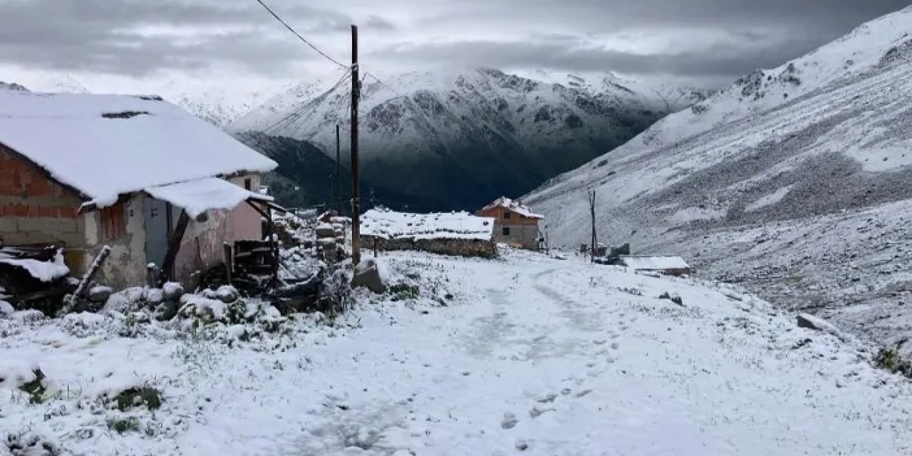 Rize Kaçkar Dağları’nda Temmuz ayında kar sürprizi!