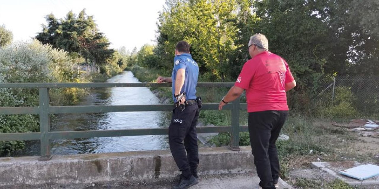 Samsun’da sulama kanalına düşen kişi araba sürücüsünün ipiyle kurtarıldı!