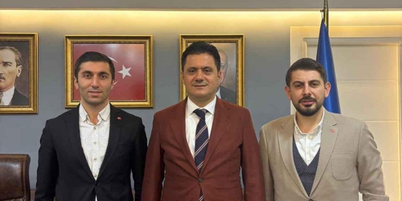 Hisoğlu'ndan Özgür Özel'e sert tepki! “AK Gençlik bir siyaset okuludur”