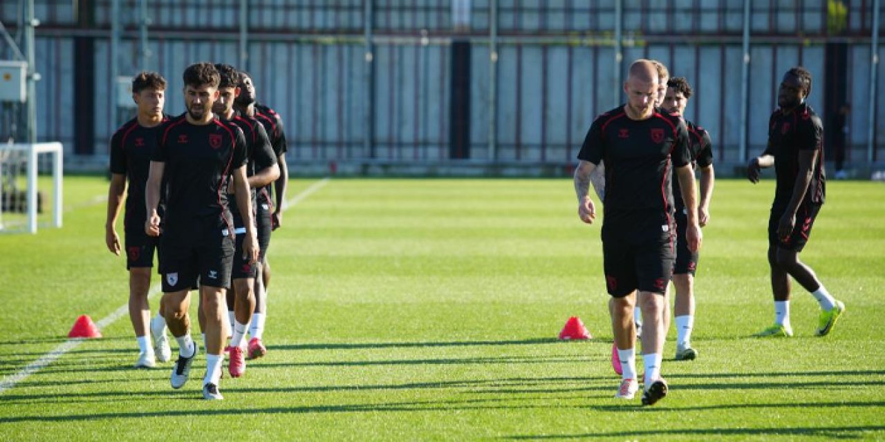 Samsunspor, yeni sezon hazırlıklarına çift antrenmanla devam ediyor!