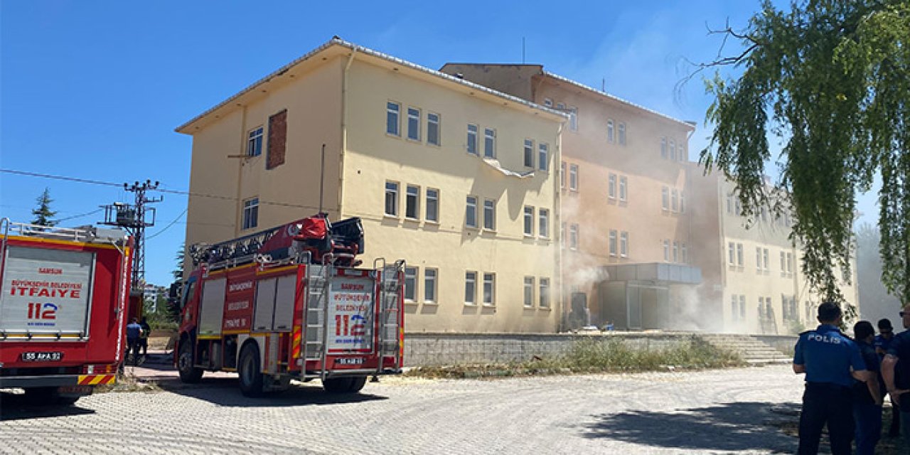 Samsun'da eski hastane binasında korkutan yangın