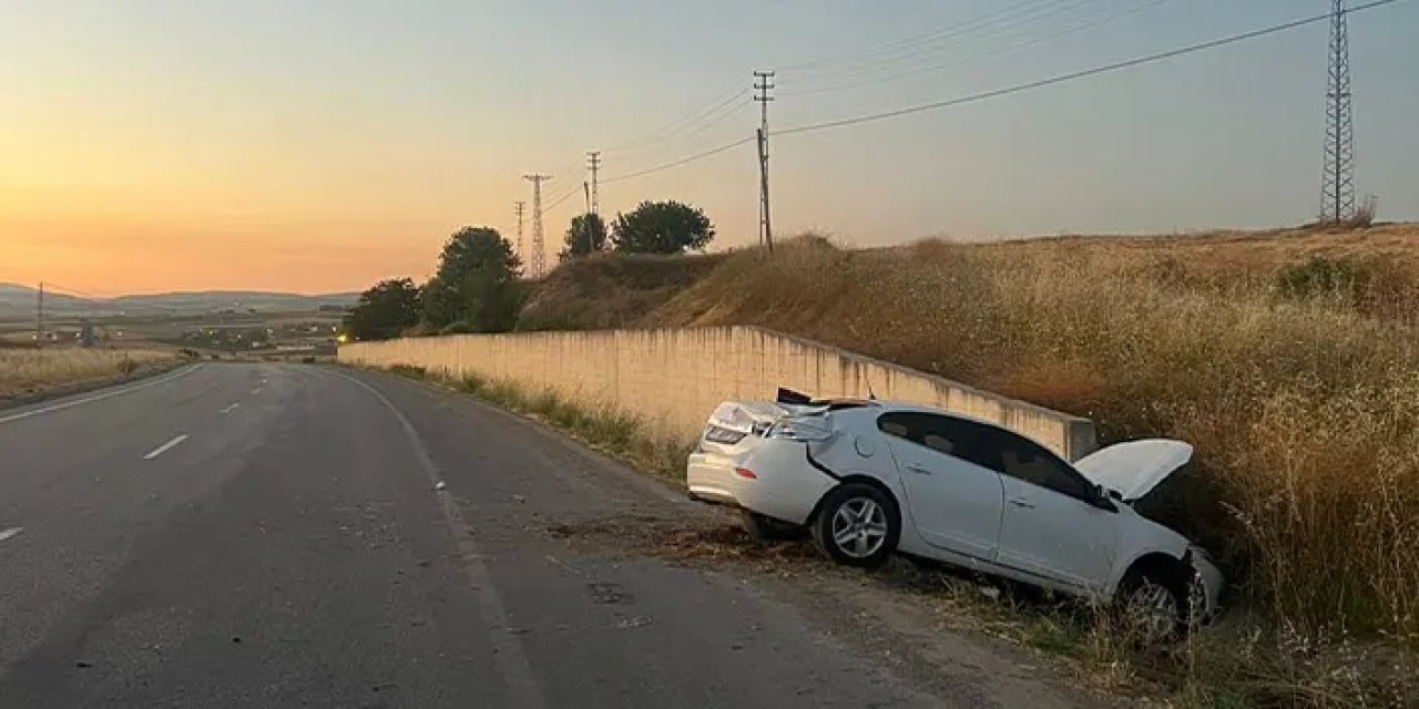 Samsun'da devrilen otomobil sürücüsü alkollü çıktı!