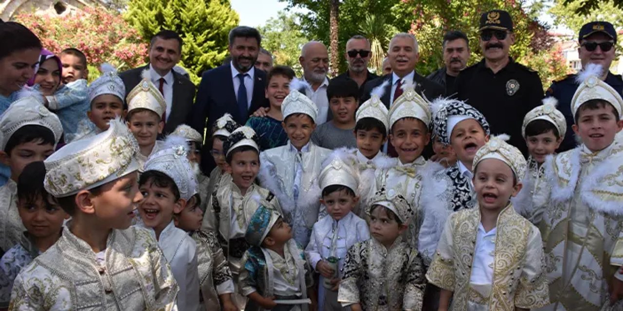 Trabzon'da 34 çocuk için sünnet şöleni!