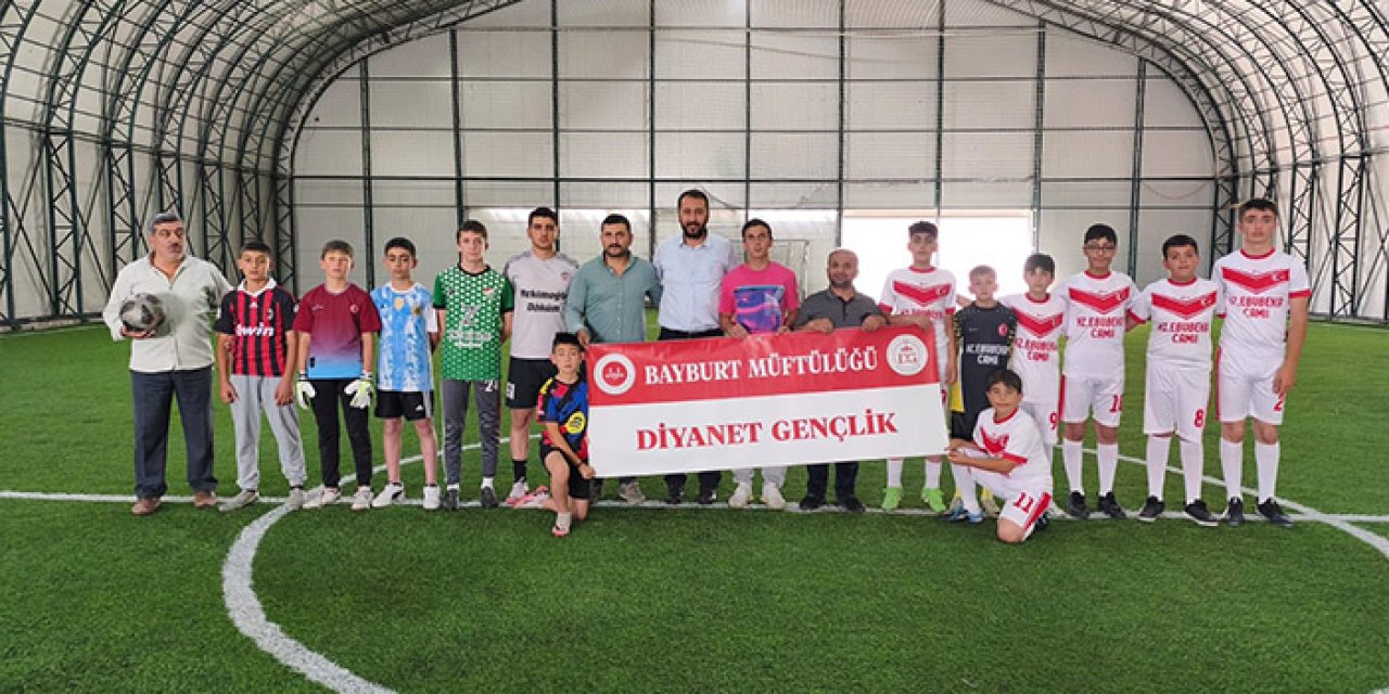 Bayburt'ta yaz Kur'an kursları futbol turnuvası başladı!