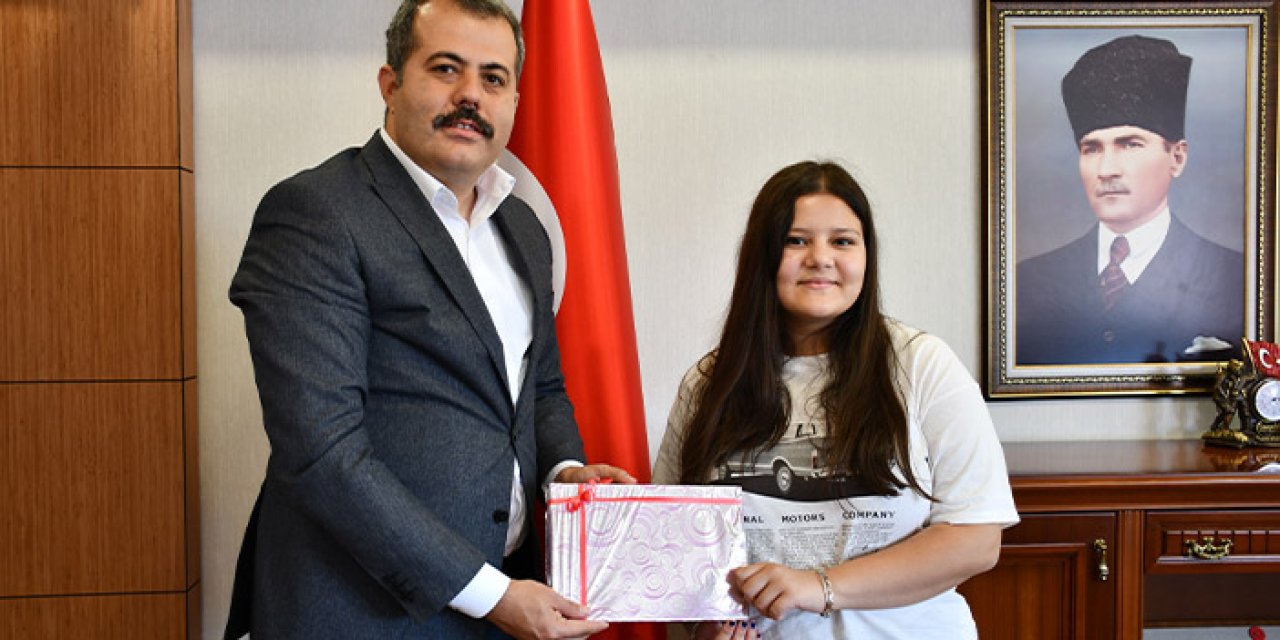 Samsun'da LGS’de tarihi gurur: Asya Deniz Karakuş Türkiye birincisi oldu