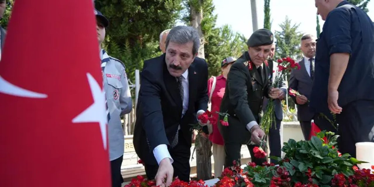 Samsun'da 15 Temmuz 9. yıl dönümünde şehitlikte dualarla anıldı!