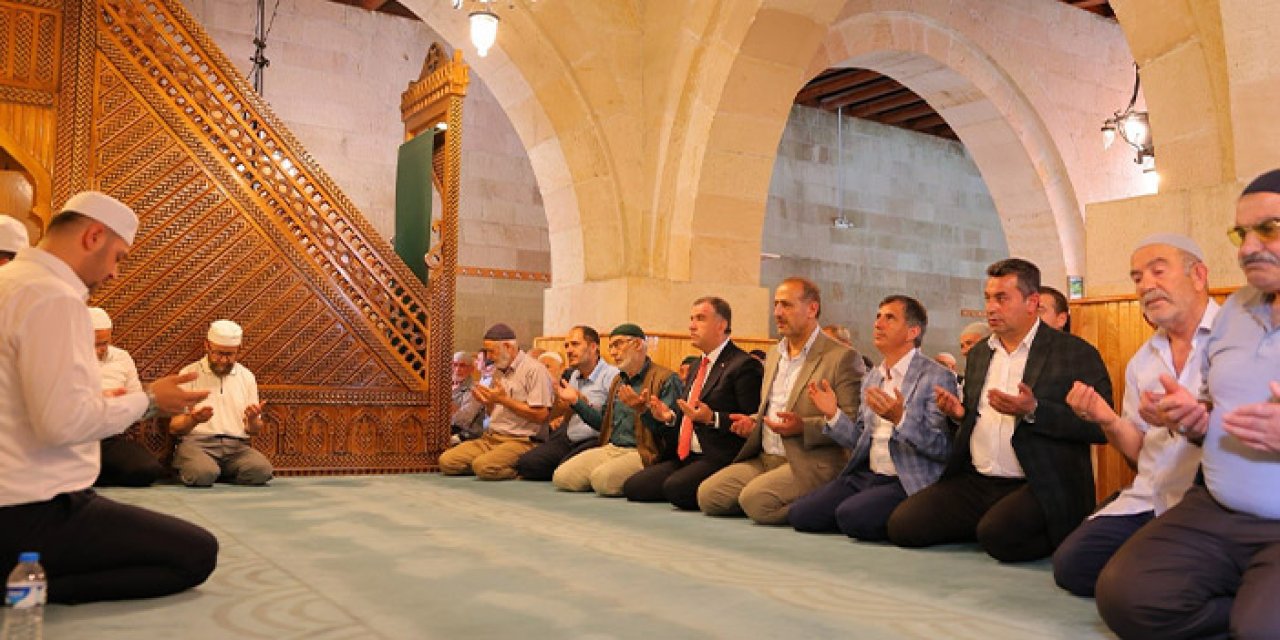 Bayburt'ta şehitler için Kur'an ve dua programı