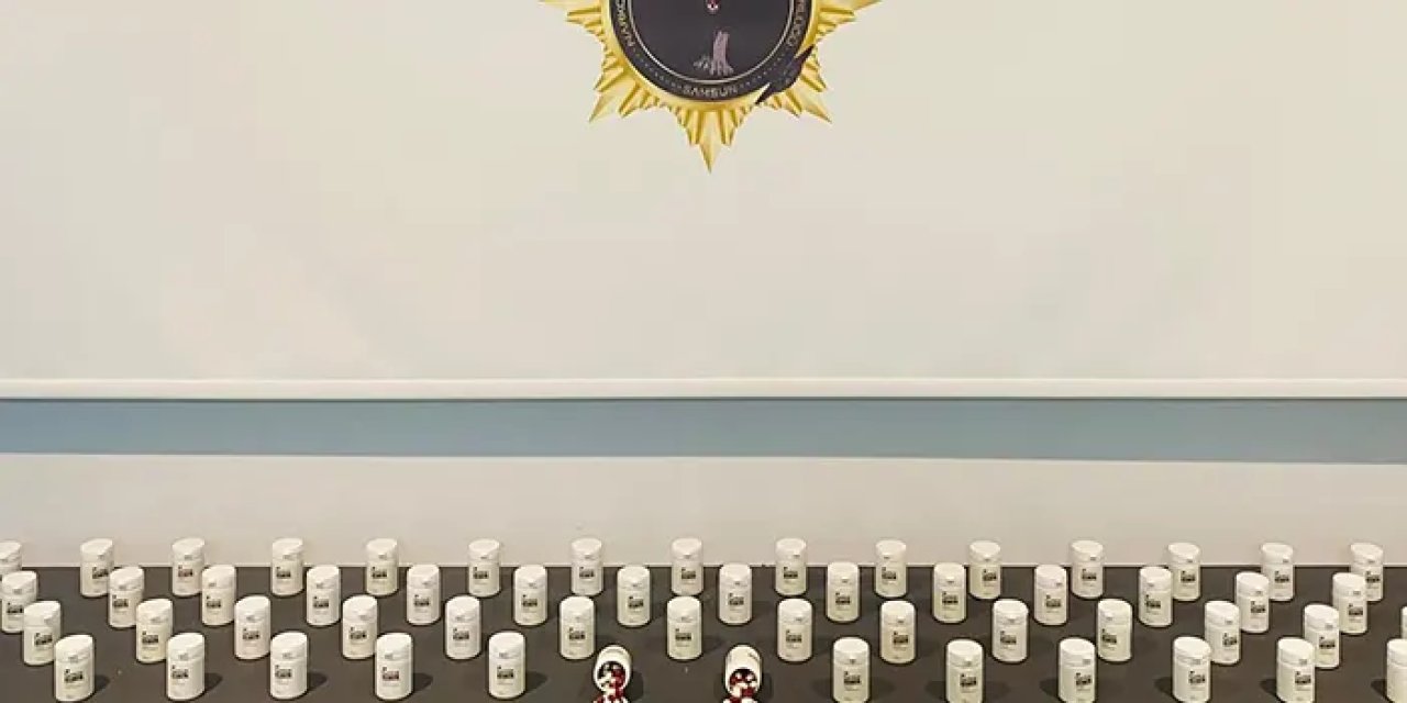 Samsun'da uyuşturucu tacirlerine şok baskın! 2 bin 530 sentetik hap