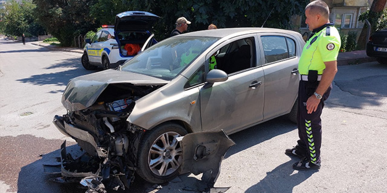 Samsun'da trafik kazası! İki otomobil çarpıştı! 1 yaralı