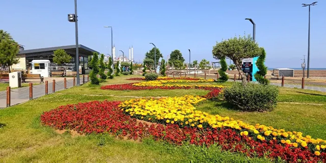 Trabzon'da park ve yeşil alanlarda bakım ve onarım çalışması devam ediyor!