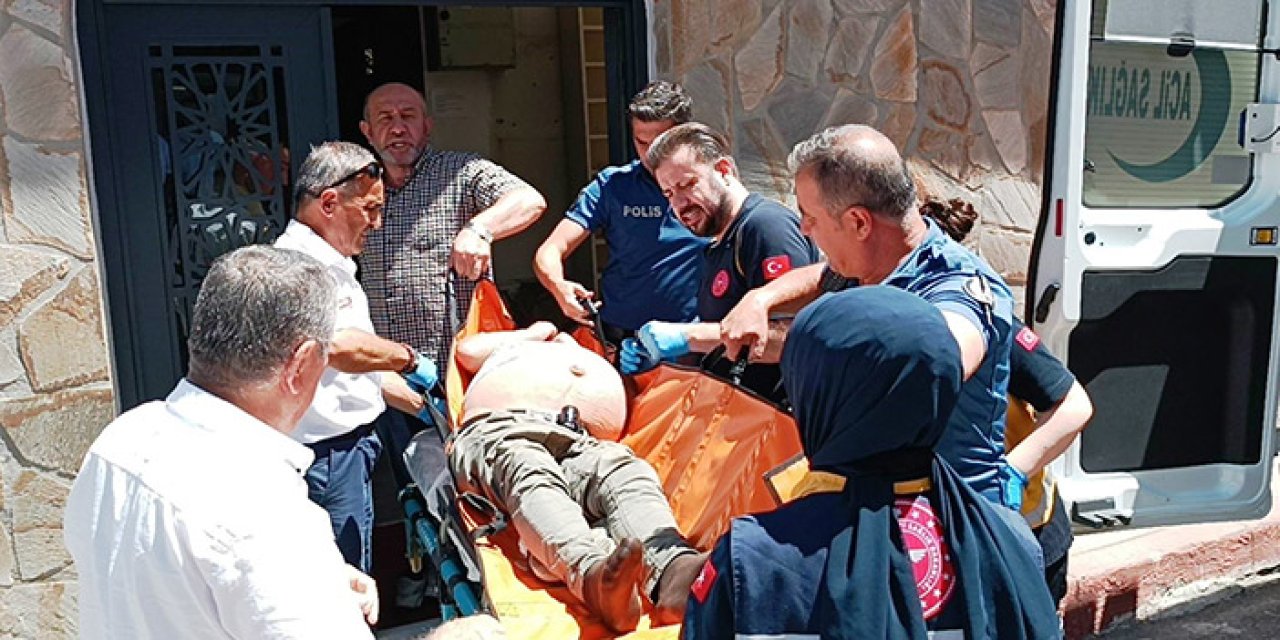 Samsun'da camide fenalaşan şahıs ambulansla hastaneye kaldırıldı