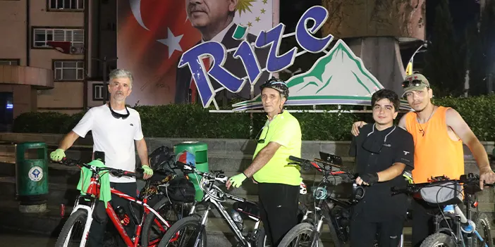 15 Temmuz hatırasına Ankara'dan Rize'ye bisiklet sürdüler!