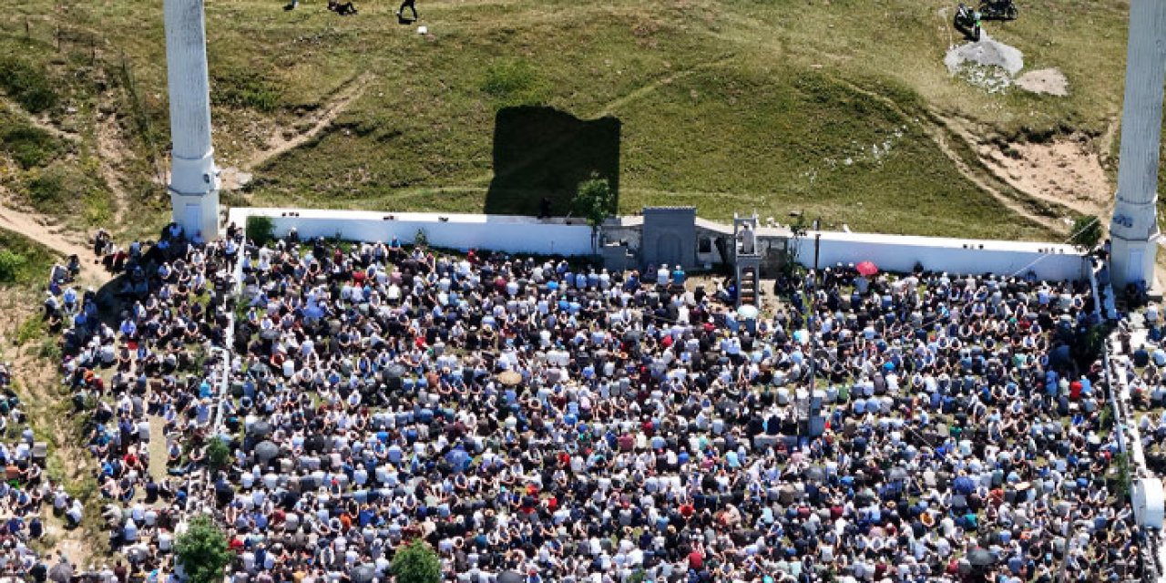 Gümüşhane’nin Kadırga Yaylası’nda geleneksel Otçu Şenliği coşkusu!