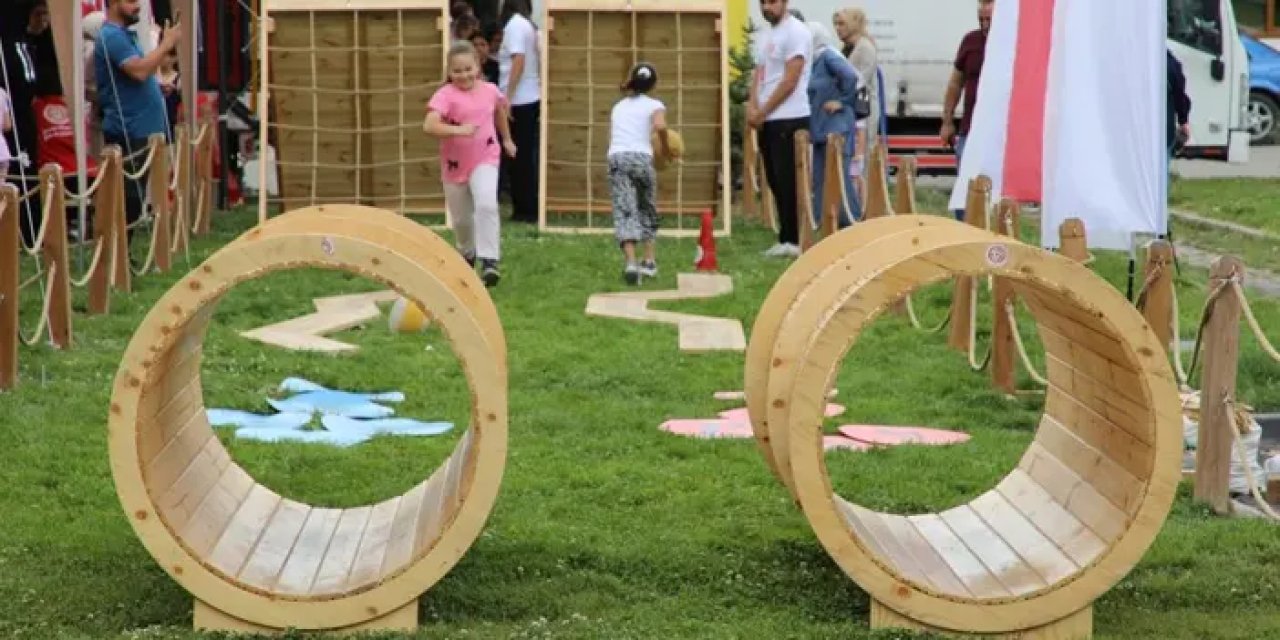 Bayburt’ta çocuklar geleneksel Türk oyunlarıyla tanıştı