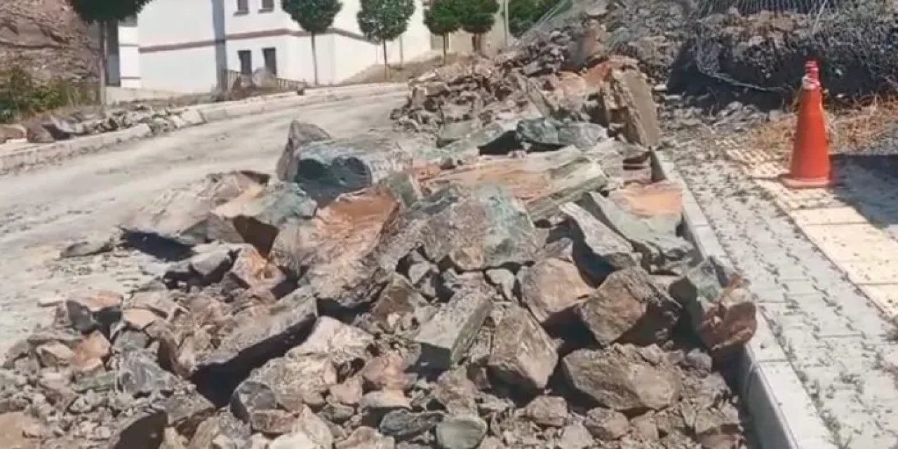 Artvin’de fırtına ve sağanak şehri vurdu!