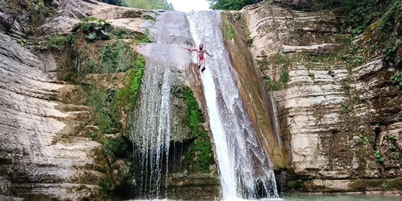 Samsun'un Canik'te bulunan Gölalan Şelalesi adrenalin severlerle buluşuyor!