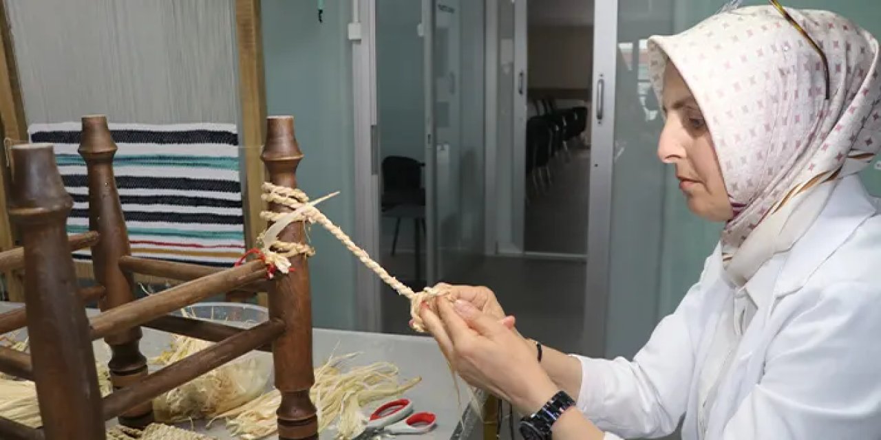 El sanatlarına gönül verdi, 47’sinde üniversiteli oldu!