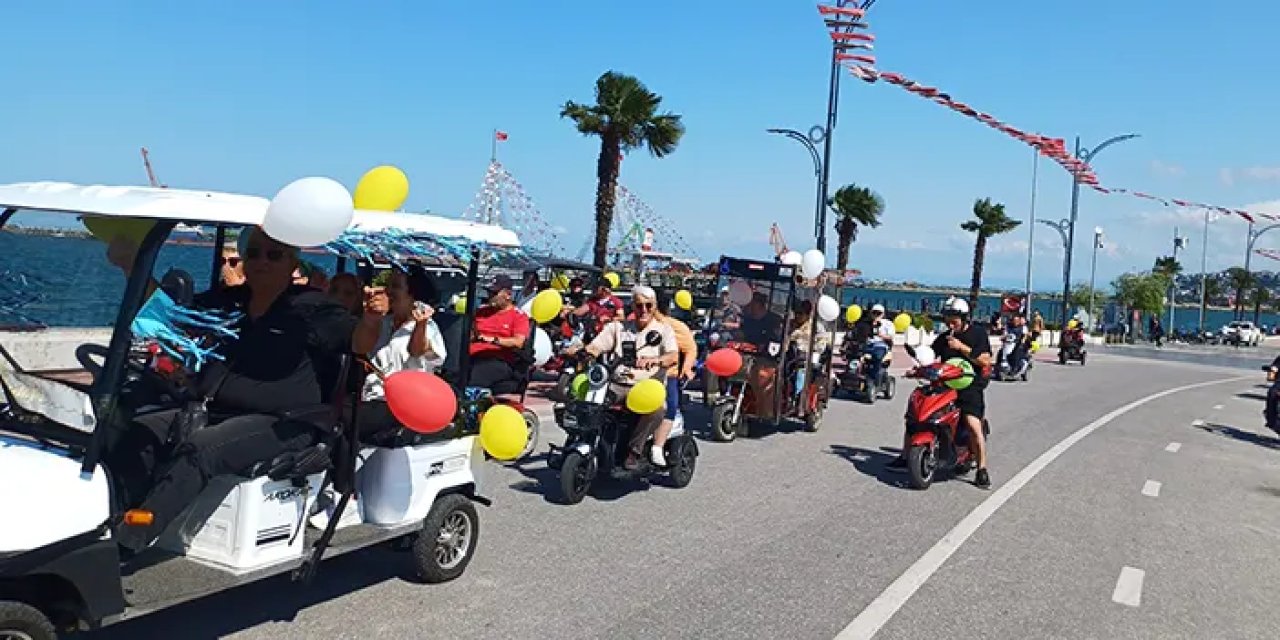 Samsun'da akülü arabalar renkli görüntüler yarattı