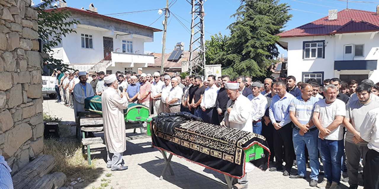 Samsun'da serinlemek istediler, hayatlarını kaybettiler! İki genç son yolculuğuna uğurlandı