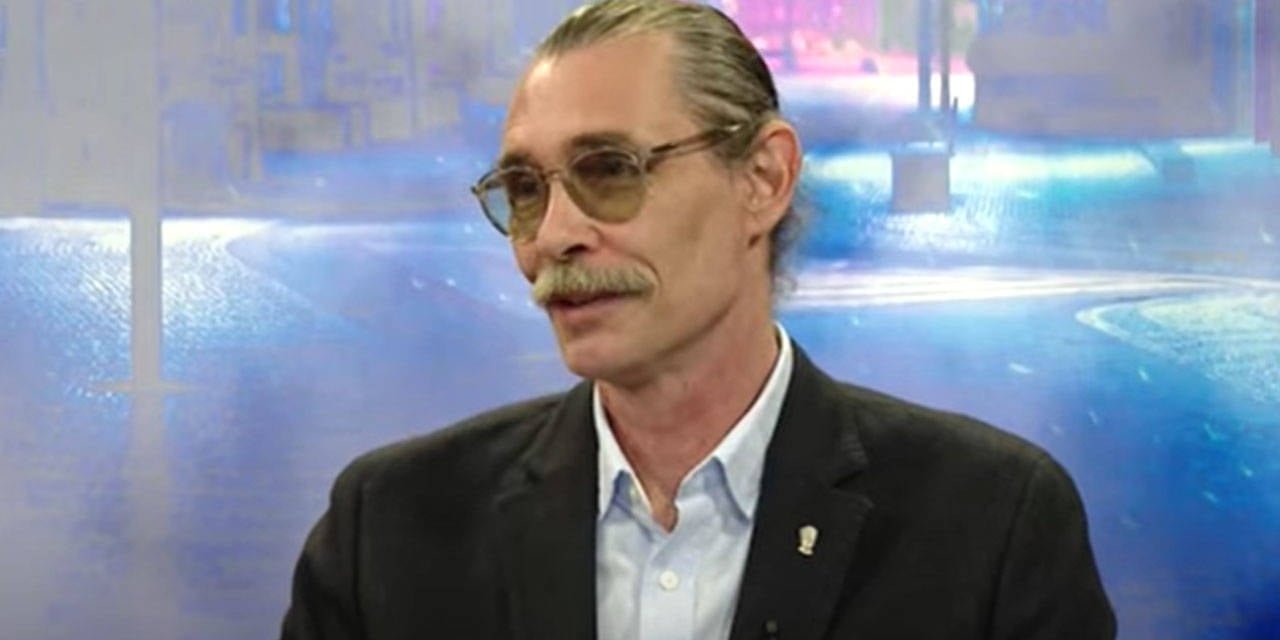 Erdal Beşikçioğlu kimdir? Ünlü oyuncudan Belediye Başkanlığına uzanan hayat hikayesi