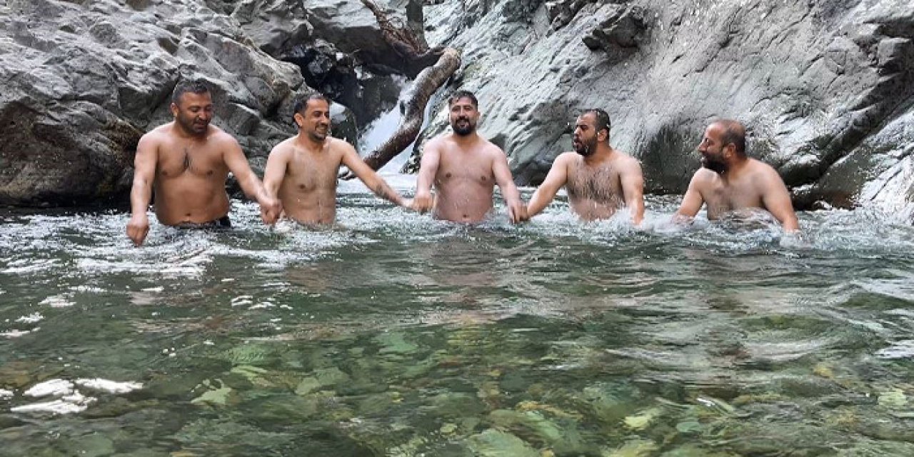 Artvin’de sıcakta horonlu serinlik!