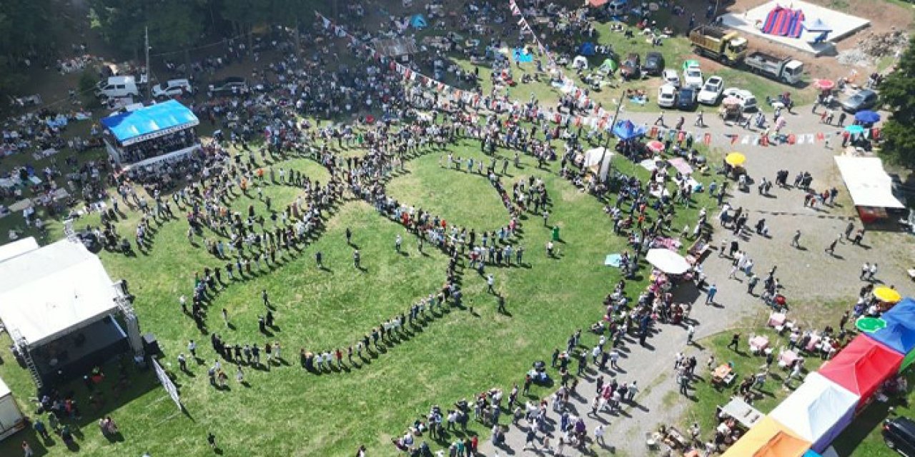 Artvin Şavşat’ta Sahara Yaylası’nda horon coşkusu!