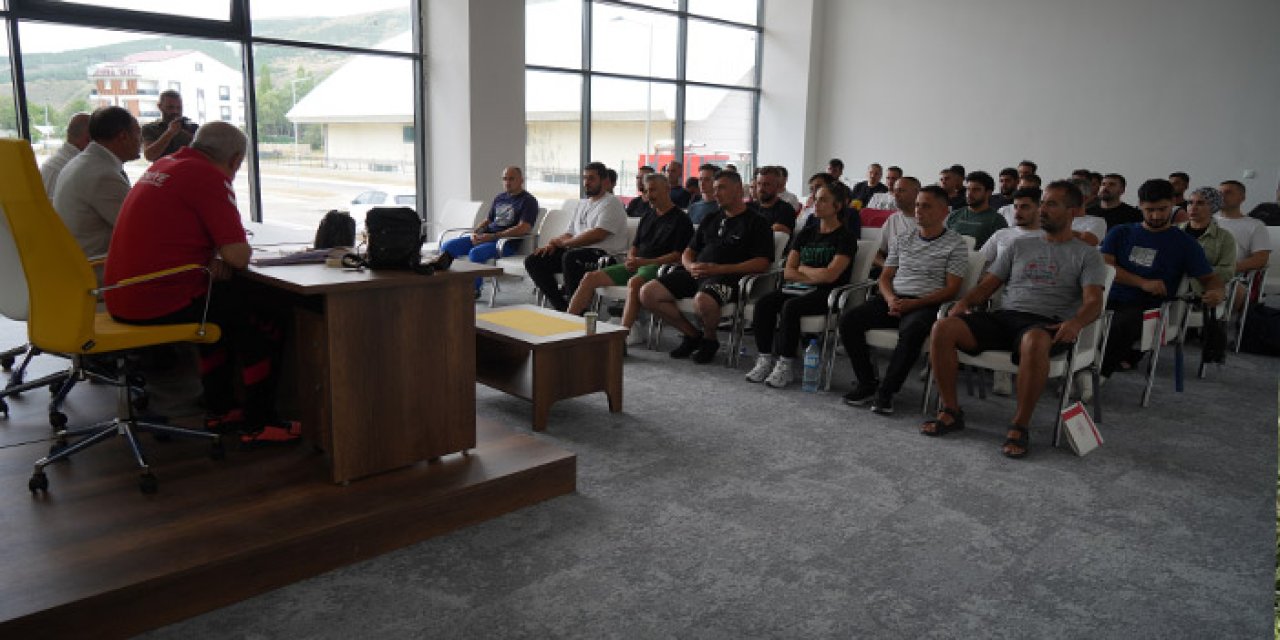 Bayburt’ta boks antrenörlüğü kursu başladı!