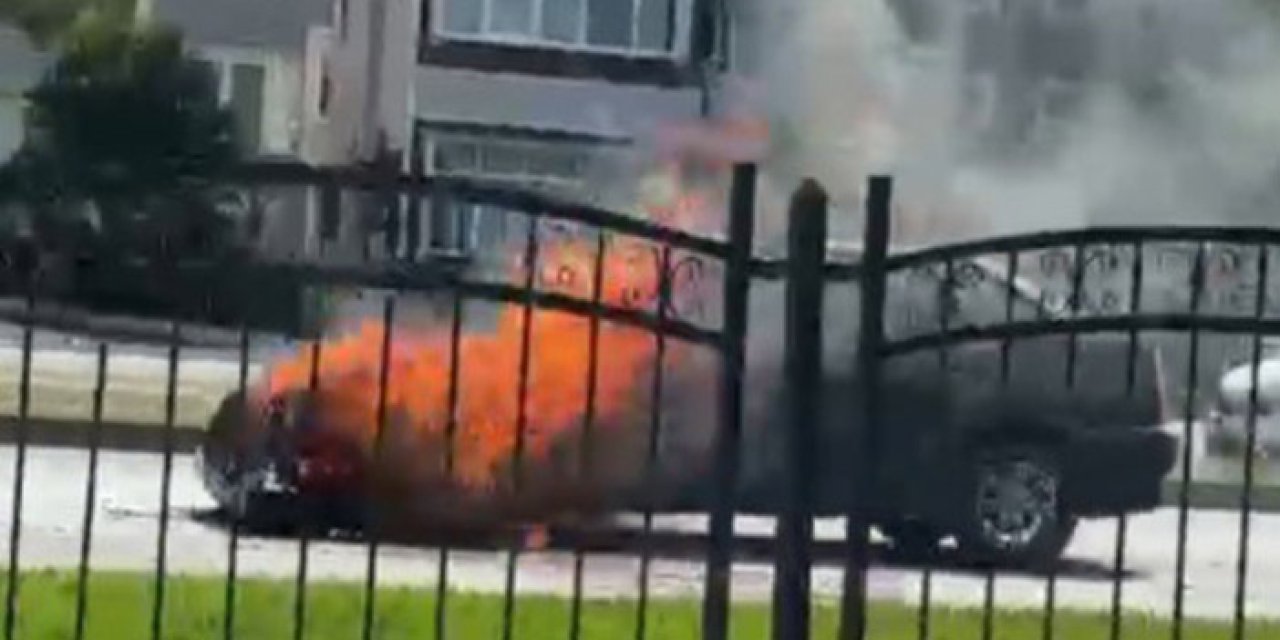 Samsun Atakum'da seyir halindeki otomobil alev aldı