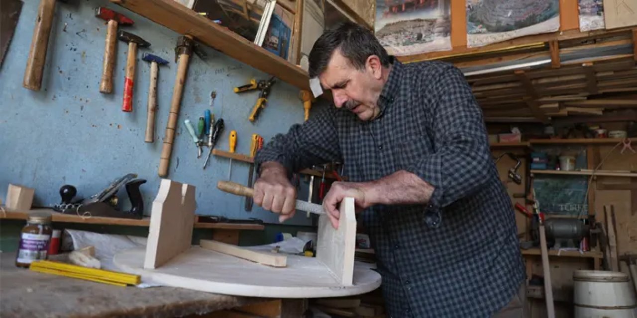 Bayburt'ta emekli öğretmen babasının mirasını yaşatıyor!