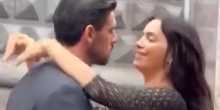 Irina Shayk ve Michele Morrone’nin dudak dudağa görüntüleri olay yarattı: Gerçek sonradan ortaya çıktı!