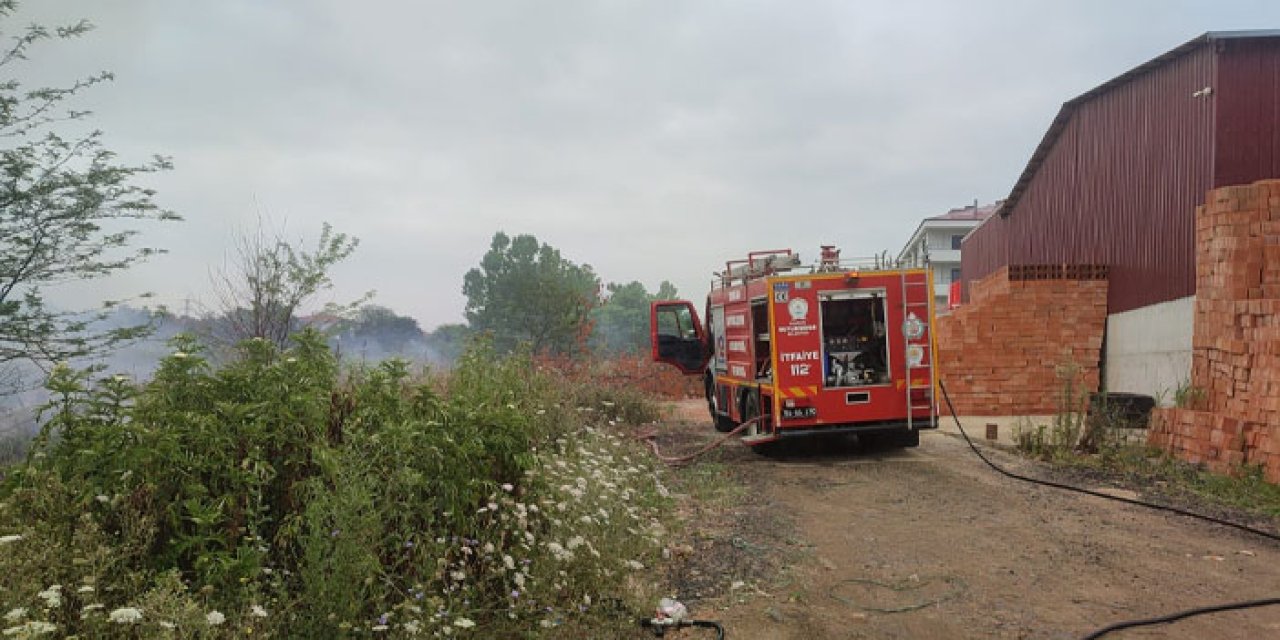Samsun’un Çarşamba ilçesinde sazlık yangını söndürüldü!