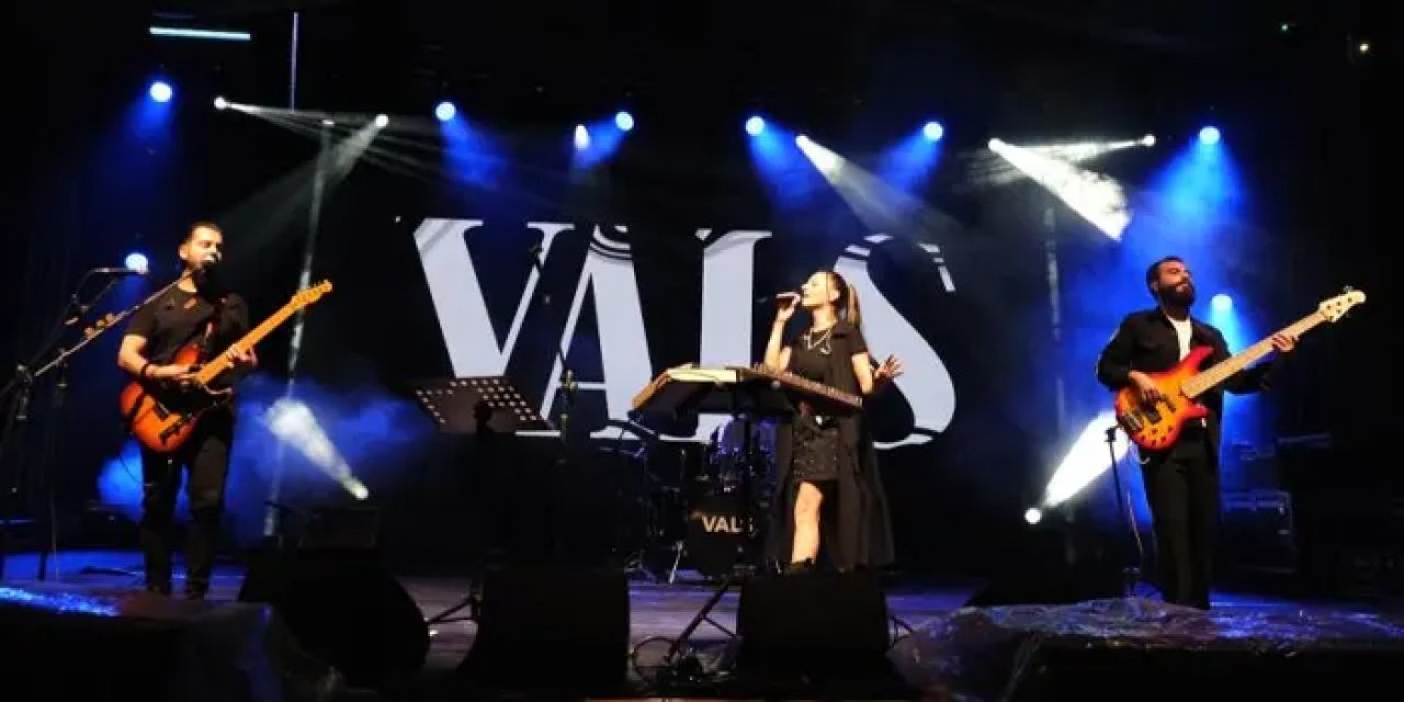 Samsun’da vals kanseri görenleri büyüledi!