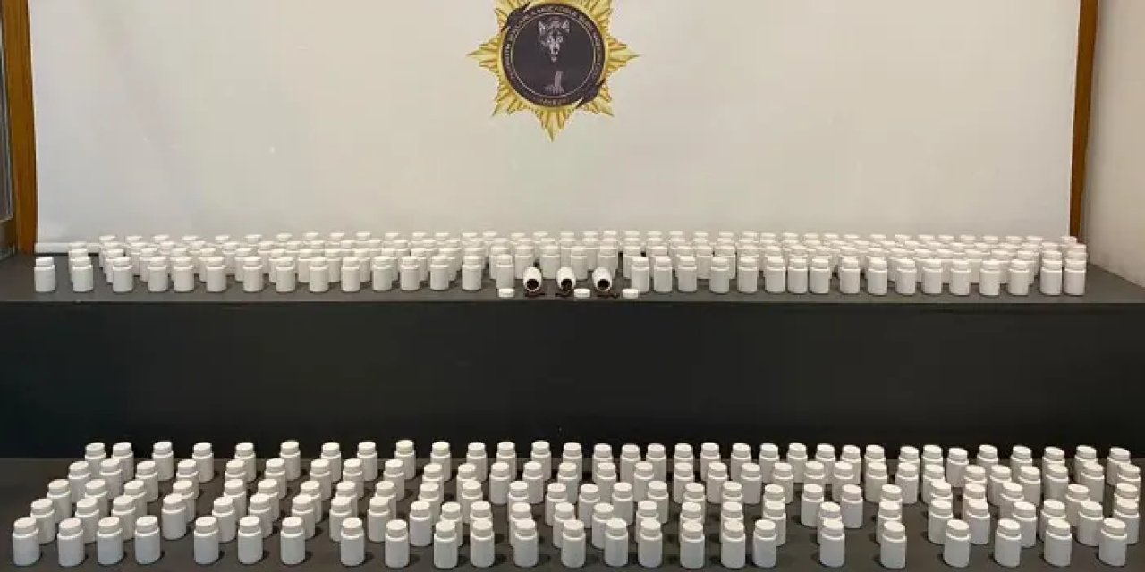 Samsun’da zehir operasyonu: Araçtan 16 bin 555 hap çıktı