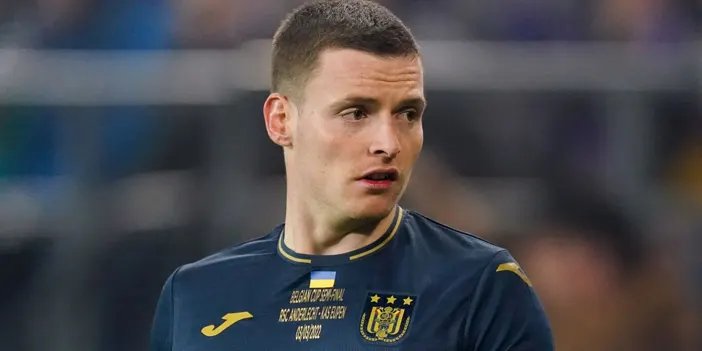 Sergio Gomez kimdir, nereli, kaç yaşında? Hangi takımlarda oynadı, piyasa değeri ne kadar?