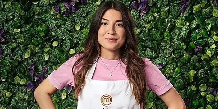 MasterChef Ayla Canpunar kimdir, kaç yaşında, nereli? MasterChef 2025 yarışmacısı Ayla Canpunar hangi takımı tutuyor?