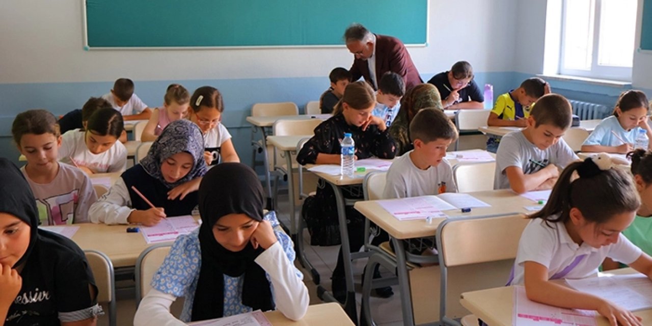 Bayburt'ta yaz Kur'an kursu öğrencileri bilgide yarıştı