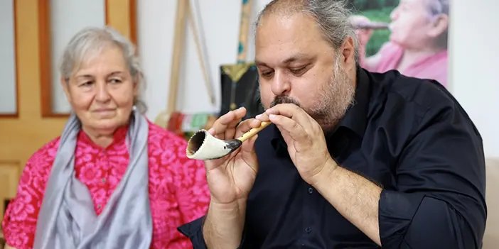 Trabzon'da evsel atıklardan enstrüman yaptı! 120 çalgıyı gün yüzüne çıkardı