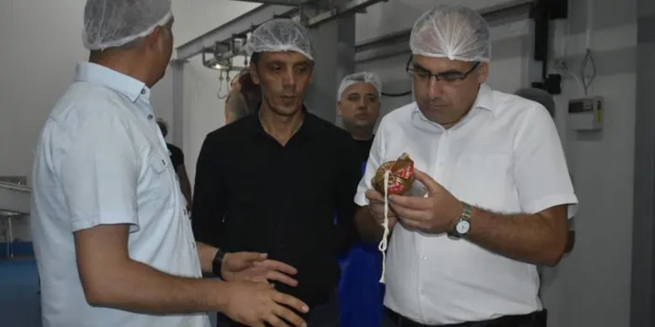Bayburt’ta turşu fabrikası ve et entegre tesisi denetlendi!
