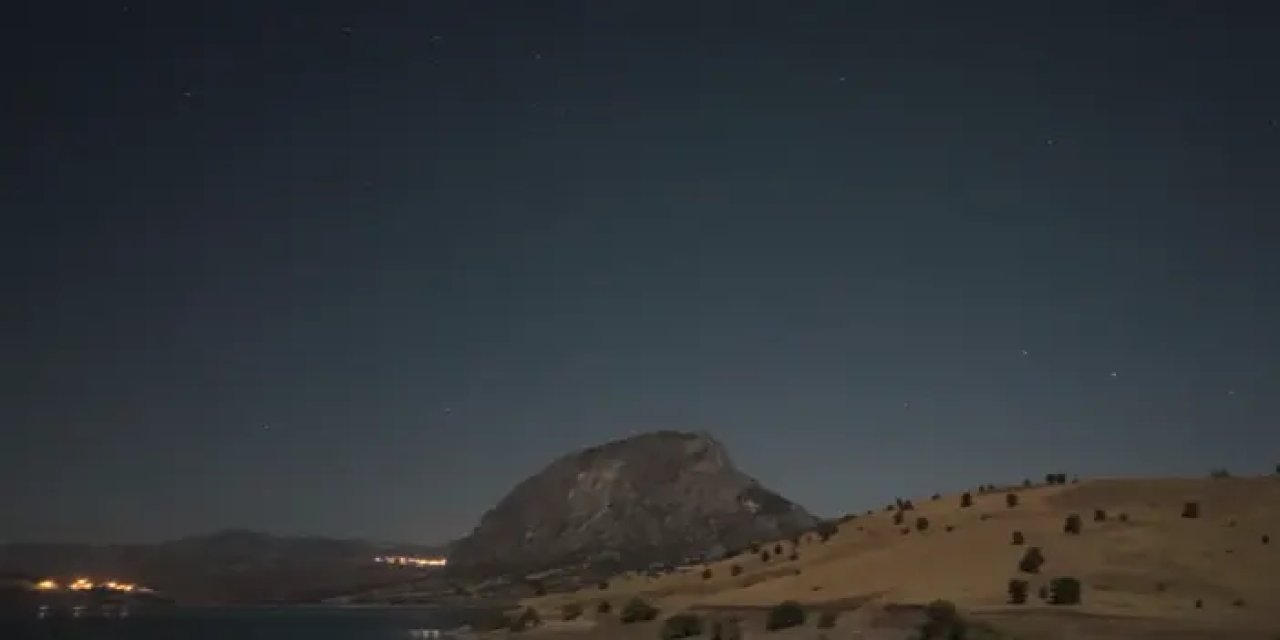 Giresun'da  Meteor Yağmuru gökyüzünü aydınlattı!