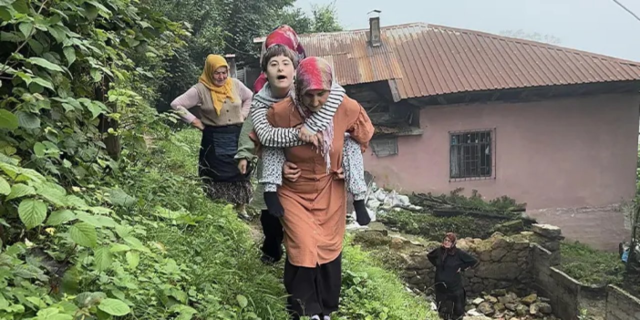 Rize'de down sendromlu olan kızı için yetkililere yol talebinde bulundu!
