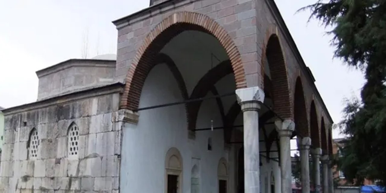 530 asırlık Cami'nin yenilenme sürecinde yarıya gelindi