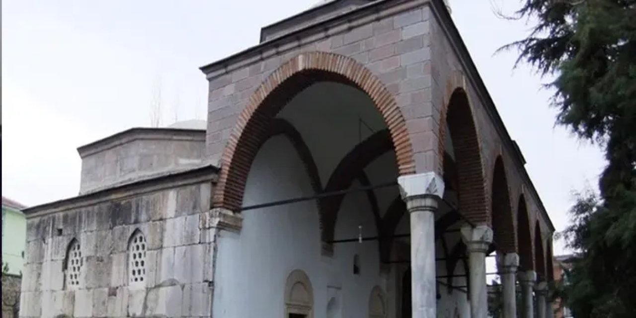 Samsun’da 5 asırlık camide restorasyon çalışmaları sürüyor!