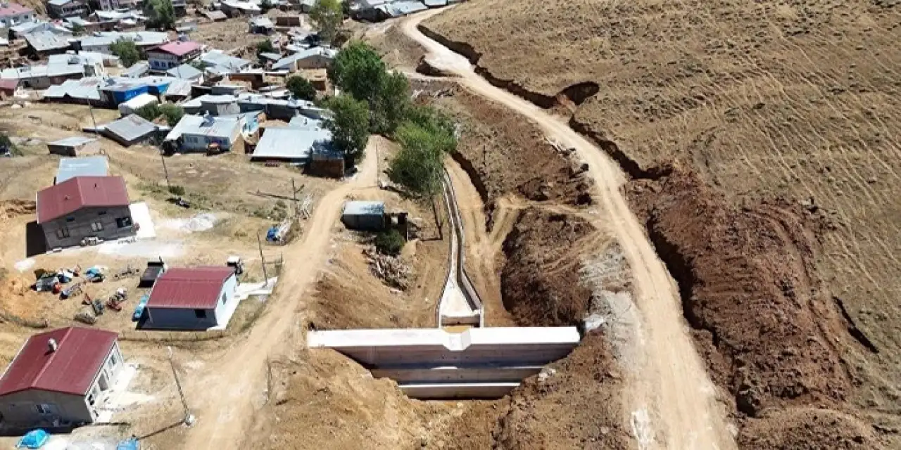 Bayburt’ta taşkın önlemi: Yukarı Dikmetaş’ta çalışmalar hızla sürüyor