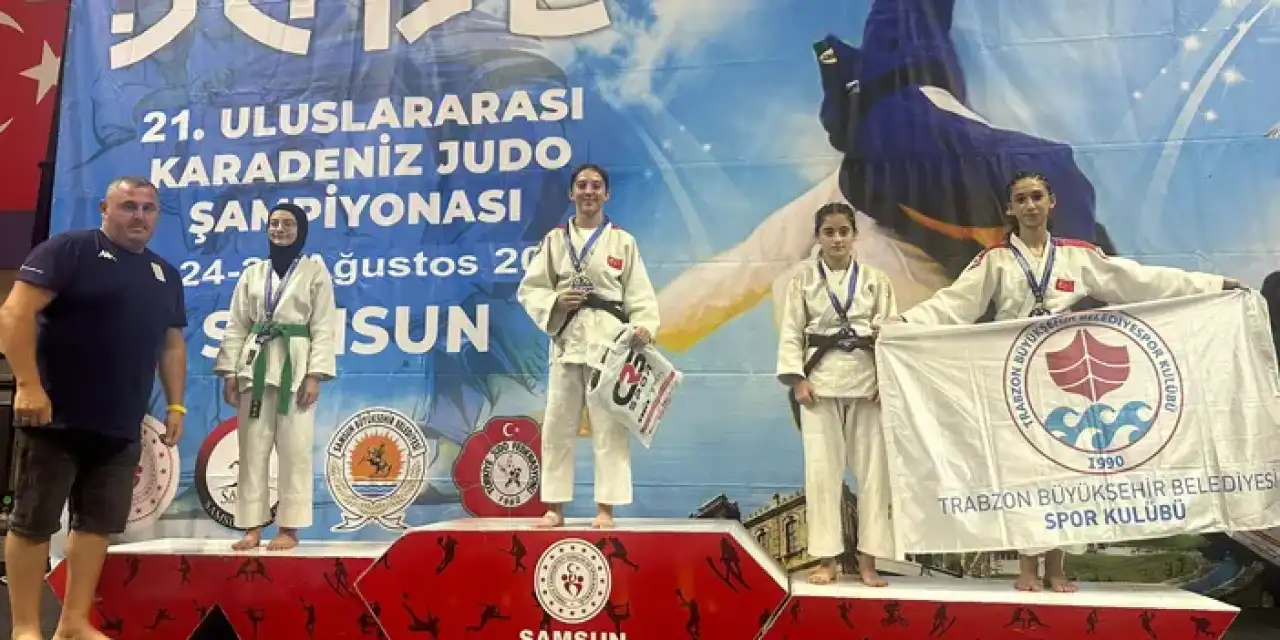 Büyükşehir sporcularından uluslarası judo başarısı