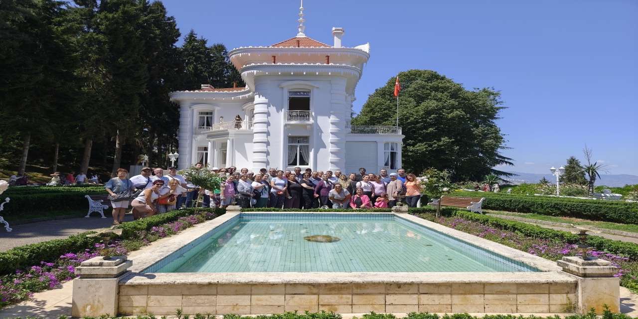 Aydın'ın sıcağından kaçıp Trabzon'a geldiler